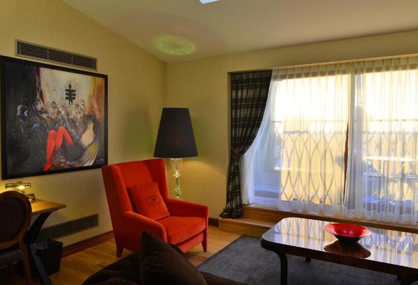 سوئیت پنت هاوس, Warwick Ankara