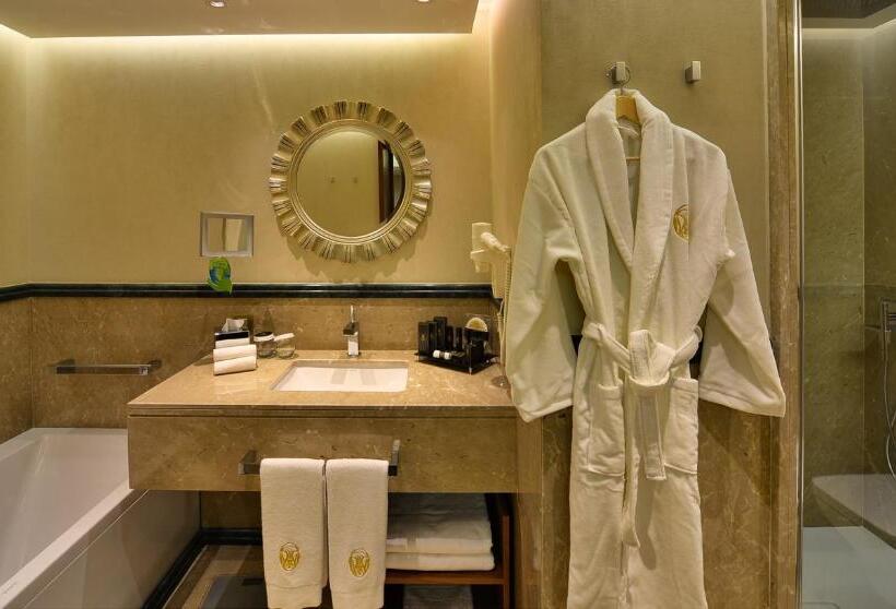 סוויטת פנטהאוז, Warwick Ankara