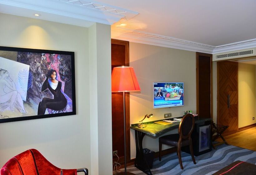 חדר דלוקס, Warwick Ankara