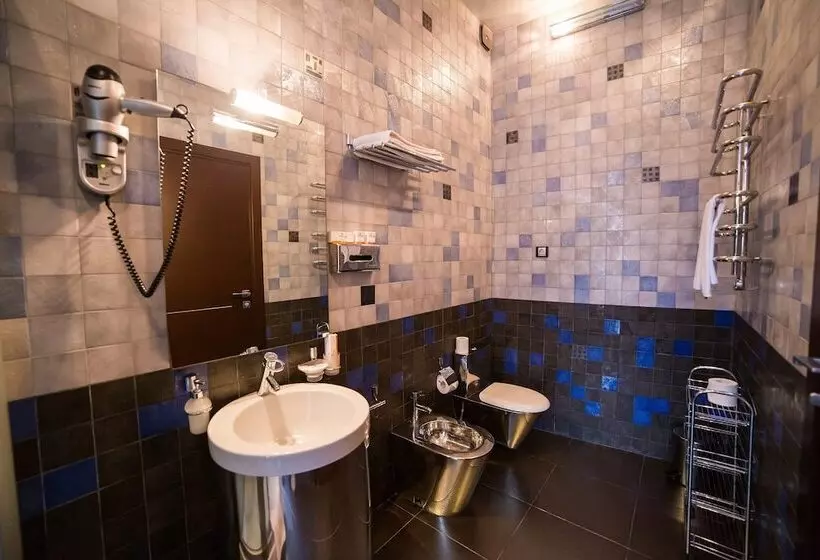 سوئیت پرزیدنت, Park Hotel Anapa
