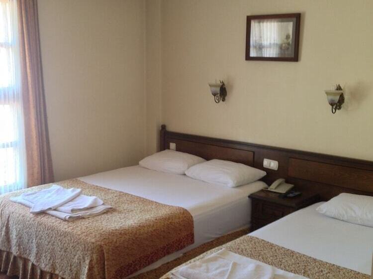 Economy Triple Room, Reutlingenhof Boutique Hotel   Special Class