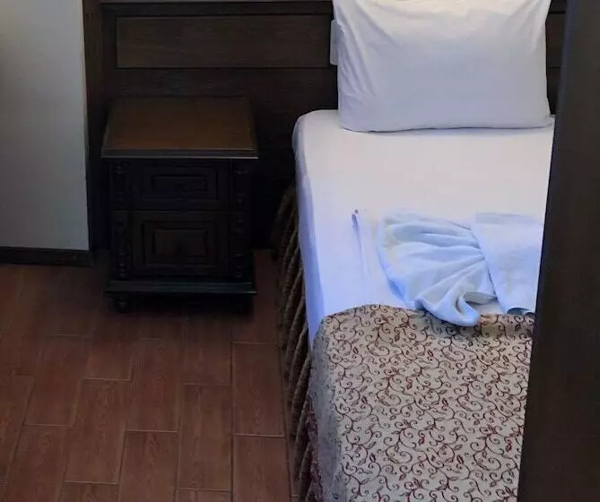 اتاق استاندارد چهار تخته, Reutlingenhof Boutique Hotel   Special Class