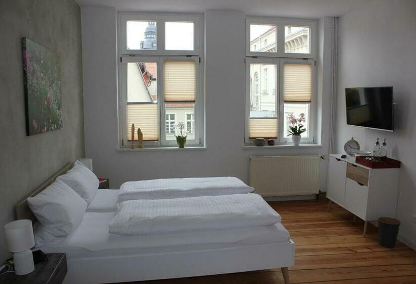 חדר סטנדרט, Bilderbuchcafe   Pension Markt 7