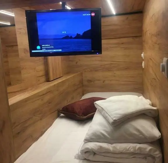 Standard Yhden Hengen Huone, Capsule Hostel Top Wenceslas Square