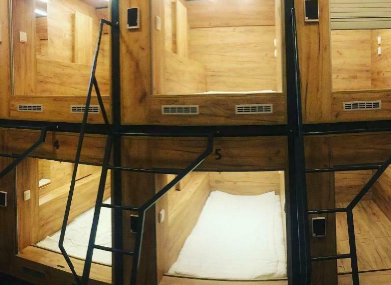 اتاق استاندارد یک نفره, Capsule Hostel Top Wenceslas Square