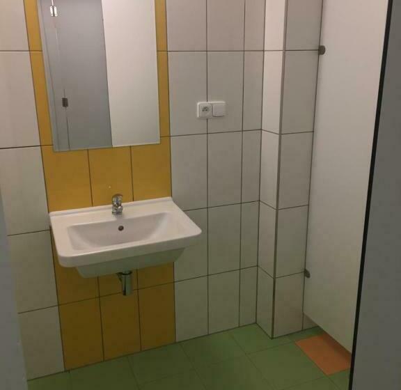 اتاق اکونومی, Capsule Hostel Top Wenceslas Square