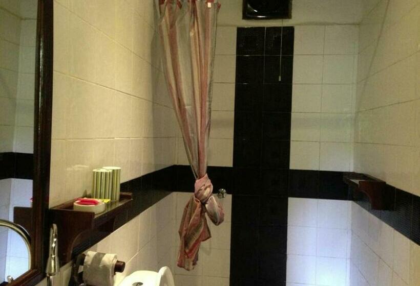 스탠다드 방갈로, Nong Kiau Riverside