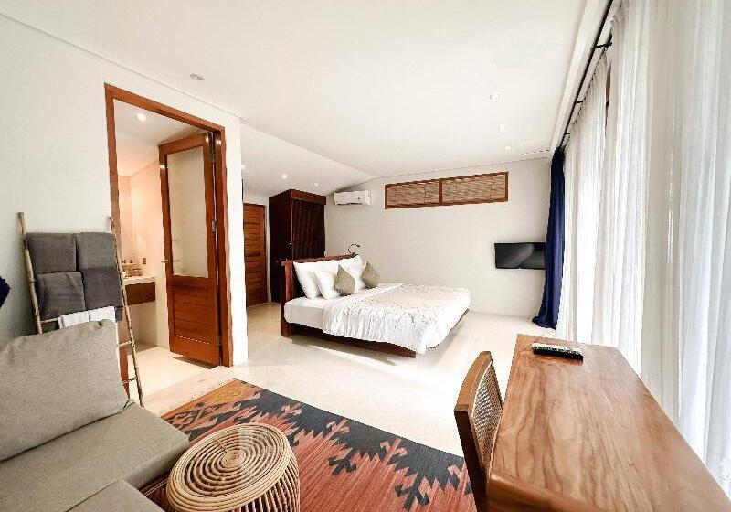 اتاق لوکس با بالکن, Zin Canggu Resort & Villas