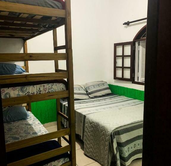 חדר משפחתי חדר אמבטיה משותף, Guest House Do Magoo