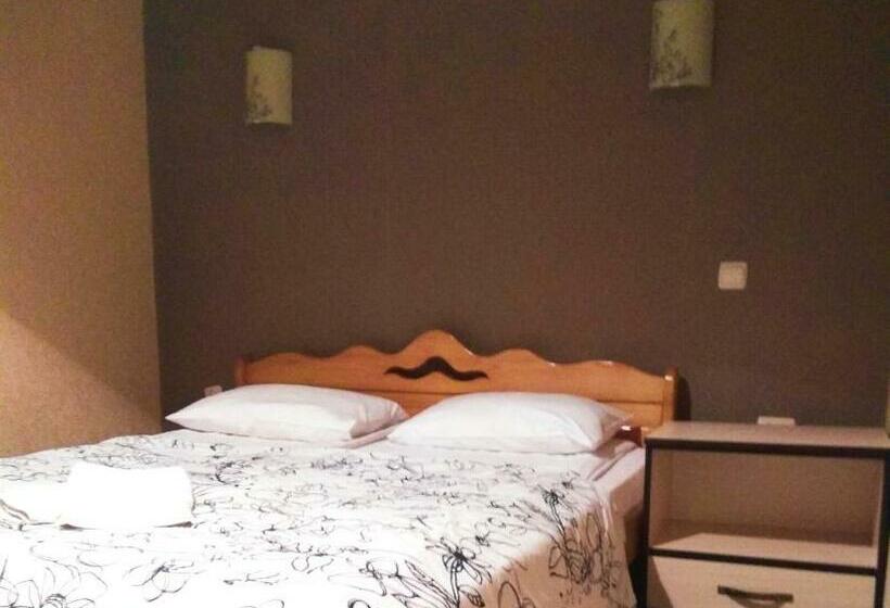 اتاق استاندارد با سرویس بهداشتی مشترک, Guest House Pid Dubom