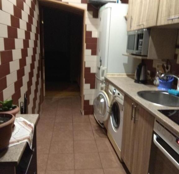 آپارتمان 2 خوابه, Guest House Pid Dubom