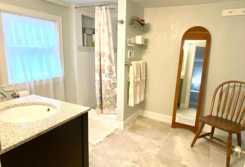 غرفة قياسية, Northey Street House