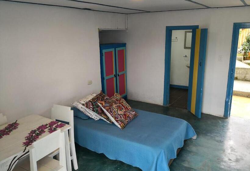 家庭间, Salento 1842