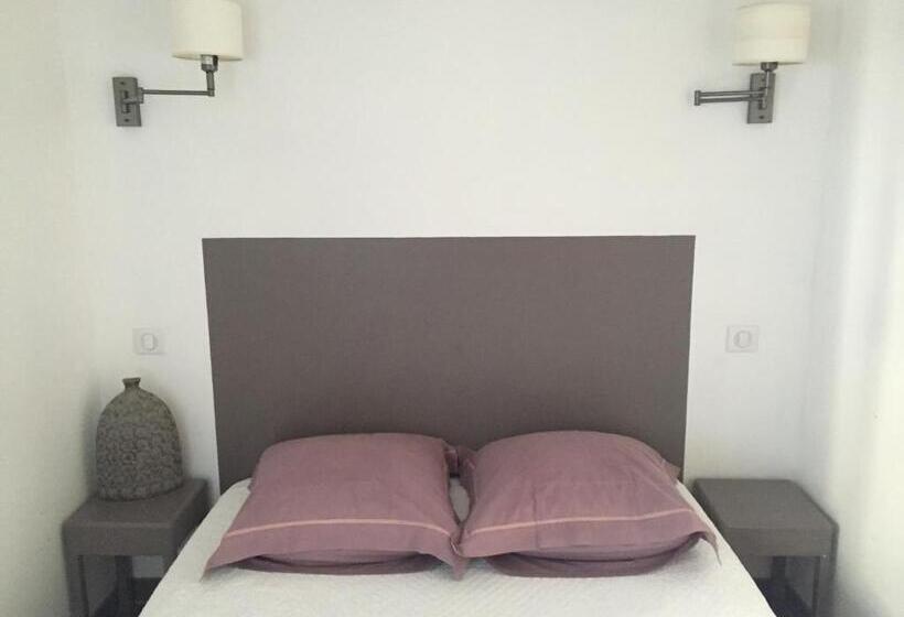 شقة داخلية غرفتين نوم, Le Môle