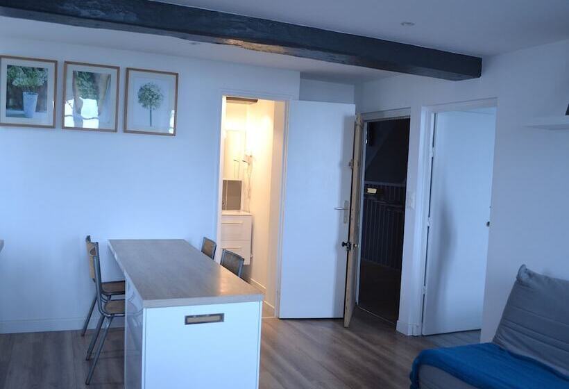Tengerre Néző 1 Szobás Apartman, Le Môle