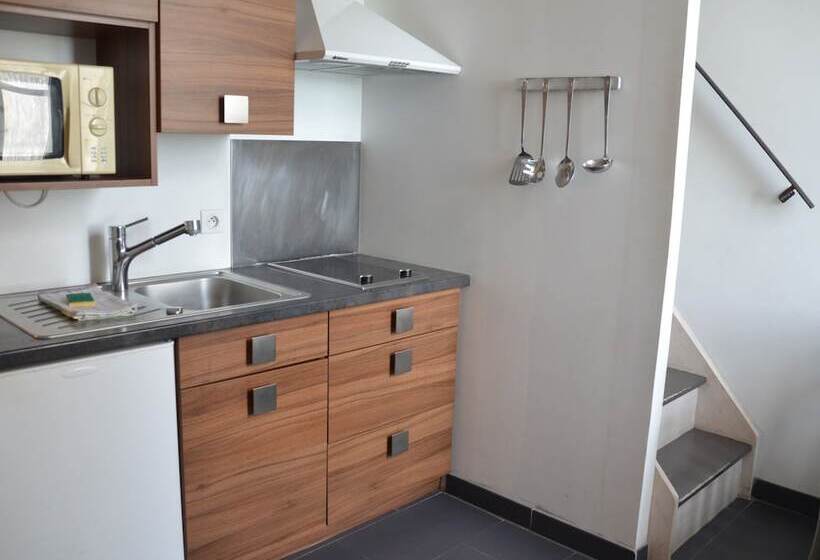 غرفة دوبلكس, Le Môle