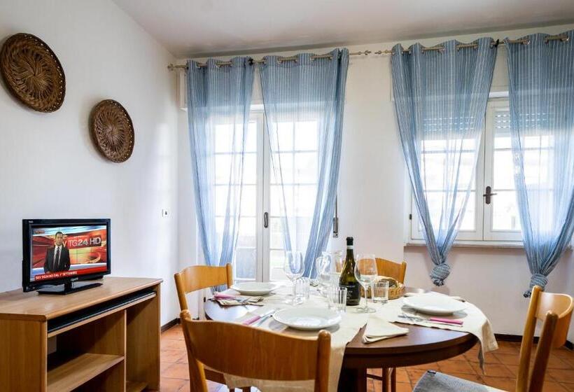 침실 1개 아파트, Macrinum Green Marine