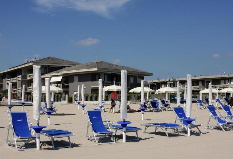 침실 1개 아파트, Macrinum Green Marine