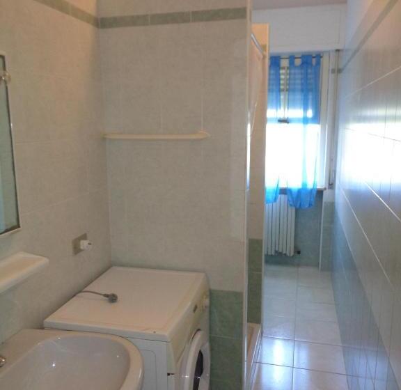 침실 2개 아파트, Macrinum Green Marine