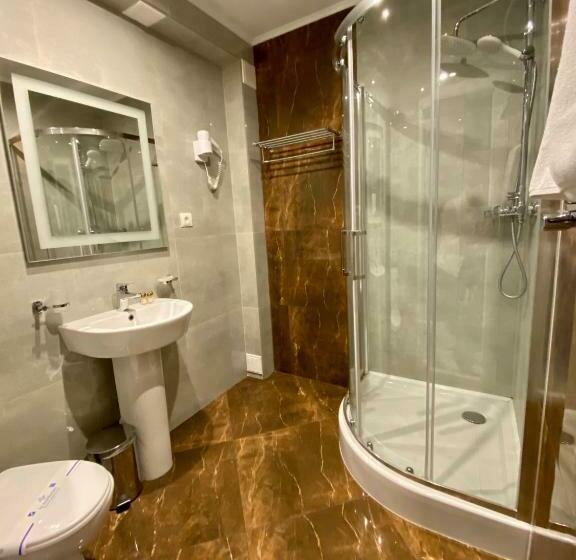 اتاق استاندارد با تخت بزرگ, Opera Center Hotel & Apartments