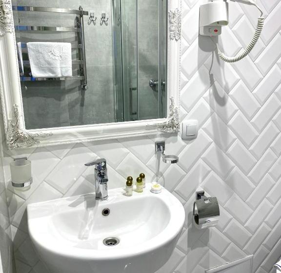 اتاق لوکس با تخت بزرگ, Opera Center Hotel & Apartments