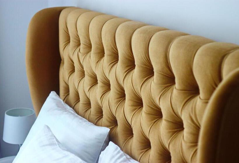 اتاق لوکس با تخت بزرگ, Opera Center Hotel & Apartments