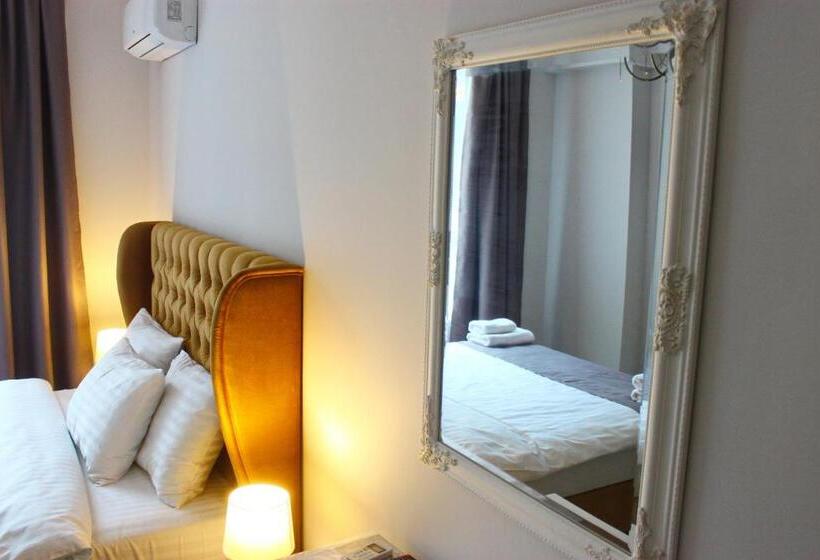 اتاق لوکس با تخت بزرگ, Opera Center Hotel & Apartments