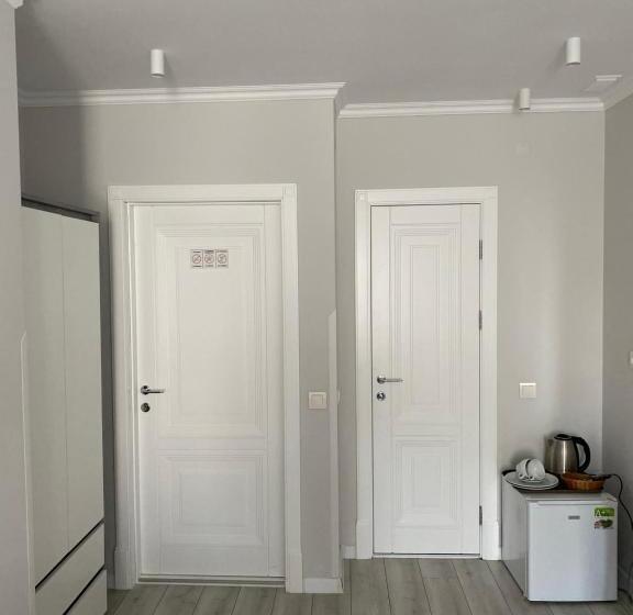 سوئیت جونیور با تخت بزرگ, Opera Center Hotel & Apartments