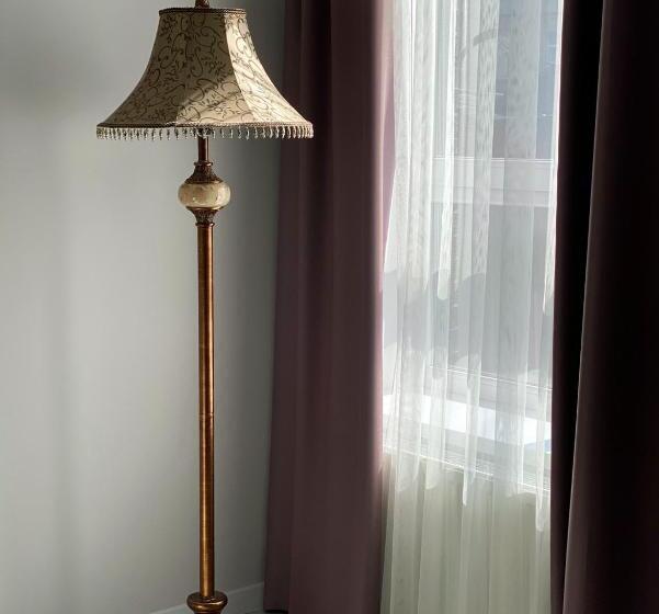 سوییت سوپریور, Opera Center Hotel & Apartments