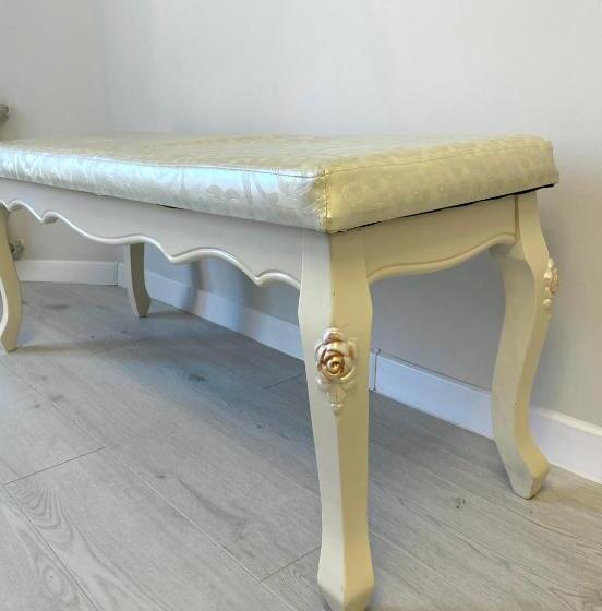 سوئیت با بالکن, Opera Center Hotel & Apartments