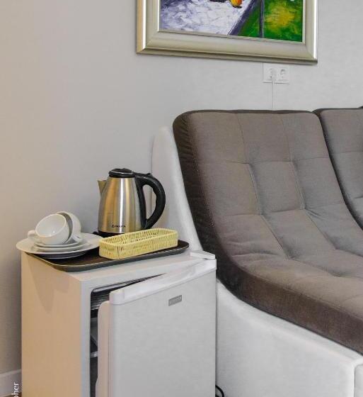 سوییت خانوادگی, Opera Center Hotel & Apartments