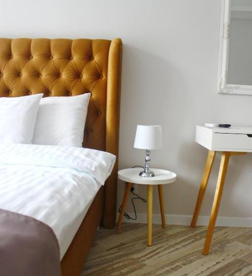 اتاق لوکس با تخت بزرگ, Opera Center Hotel & Apartments