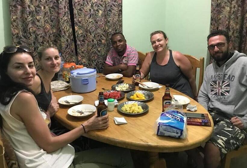 Дом 2 Спальни, Arusha Holiday Safari