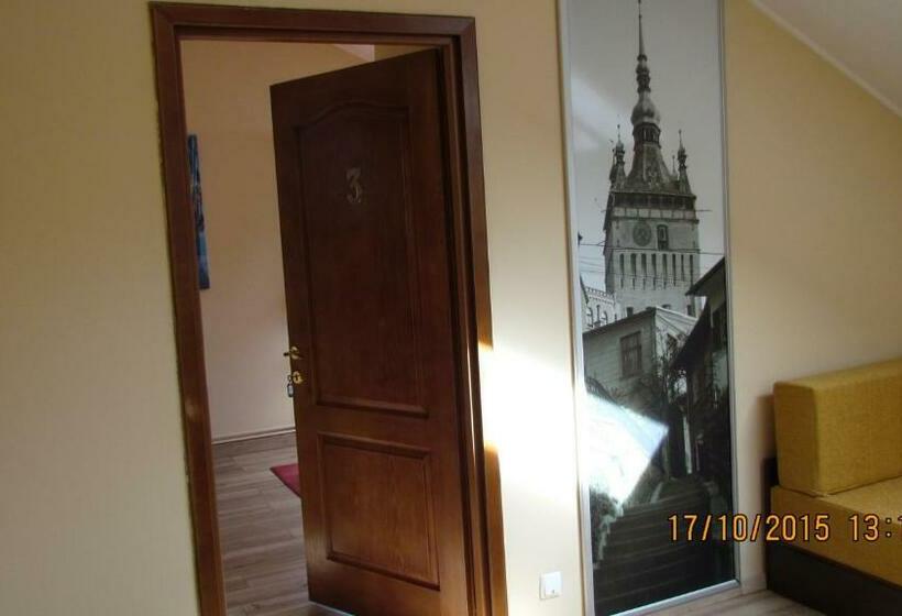 Номер Стандарт Вид на Город, Cosbuc Residence & Villa