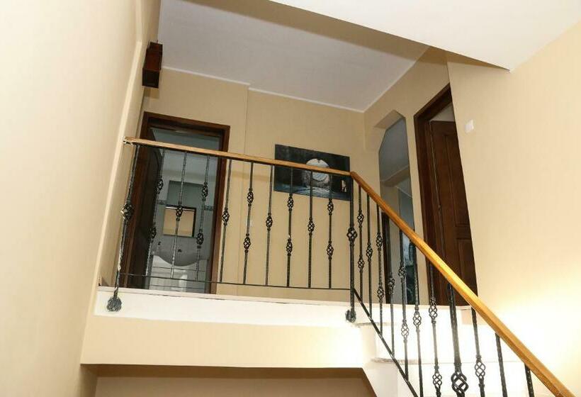 Номер Стандарт Вид на Город, Cosbuc Residence & Villa