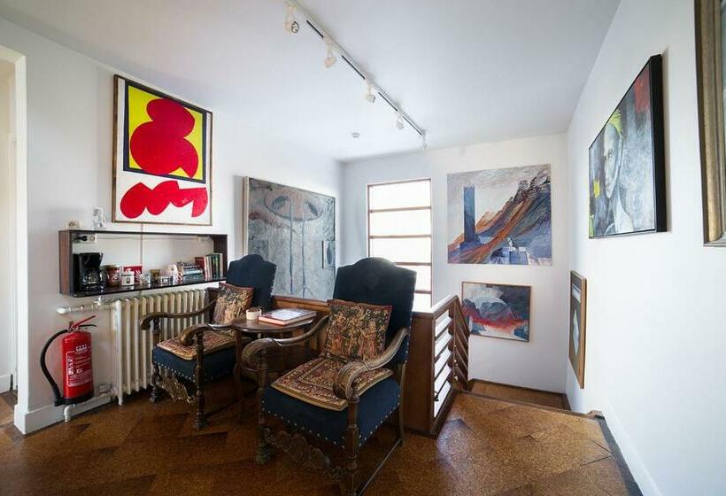 اتاق استاندارد با سرویس بهداشتی مشترک, Eric The Red Guesthouse