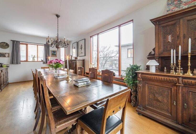 اتاق استاندارد یک نفره, Eric The Red Guesthouse