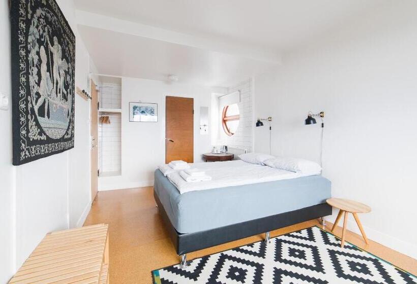 اتاق استاندارد, Eric The Red Guesthouse