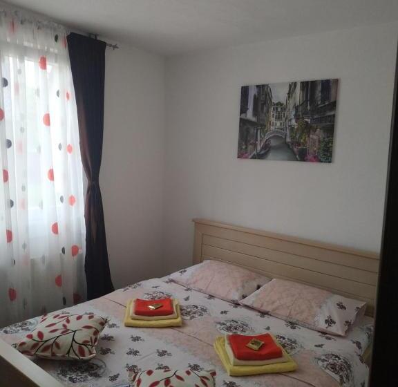 سوییت خانوادگی, Vuk Popovic