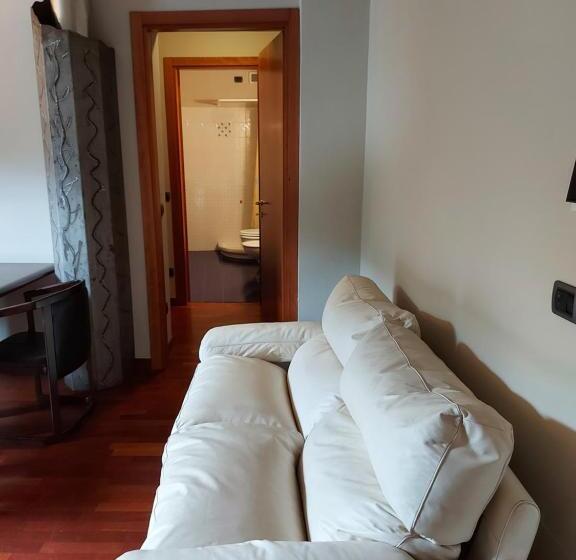 דירת פנטהאוז 1 חדרי שינה, Locanda Del Brinsc