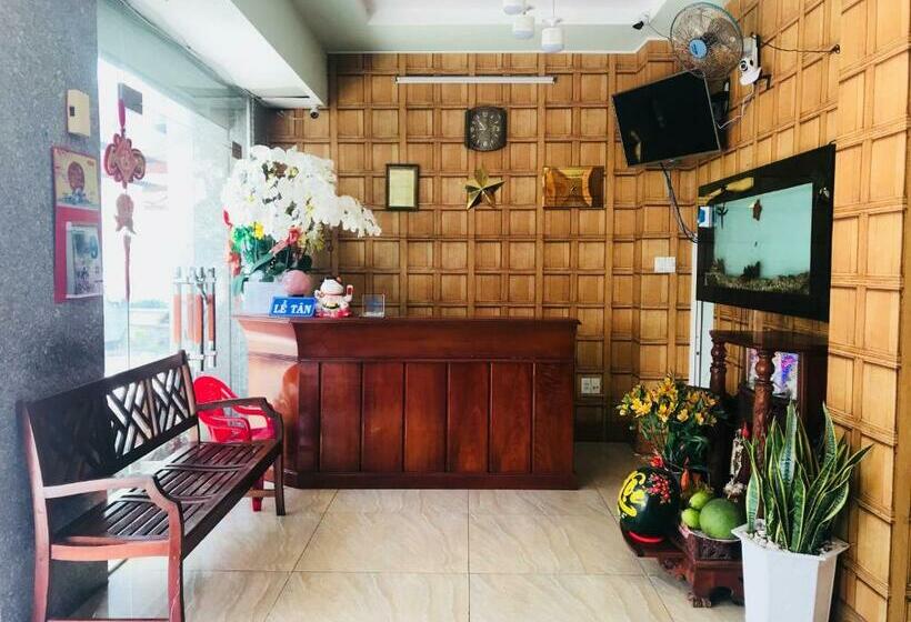 اتاق استاندارد چهار تخته, Thuy Van