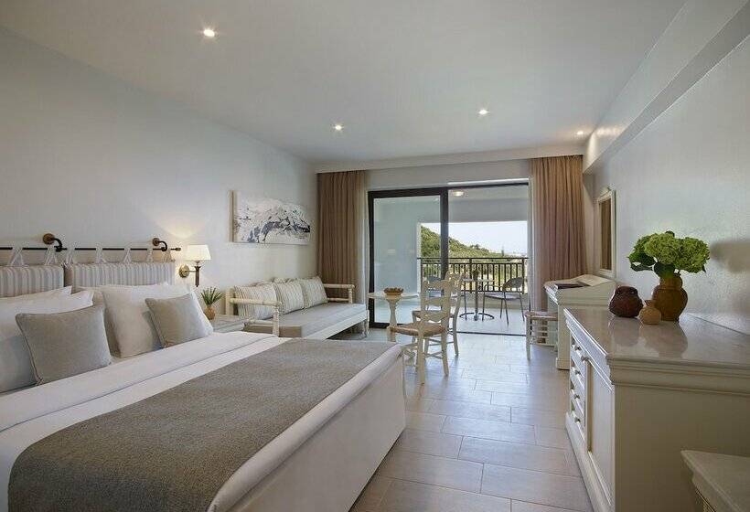 Семейный Номер, Creta Maris Resort