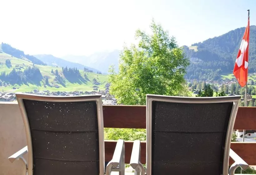 Standard-huone Parveke, Ferien Und Familienhotel Alpina Adelboden