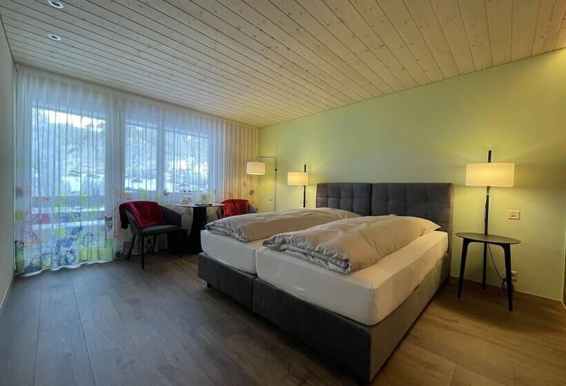 Номер Стандарт с Балконом, Ferien  Und Familienhotel Alpina Adelboden