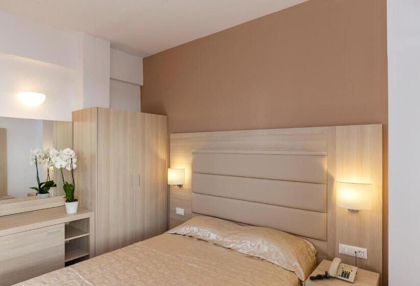 חדר סטנדרט יחיד עם מרפסת, Africa