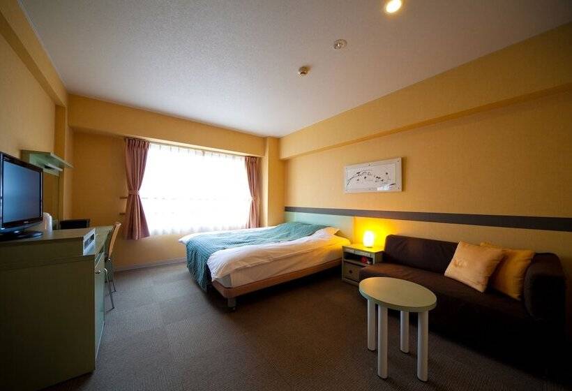 Quarto Estandar, Aile