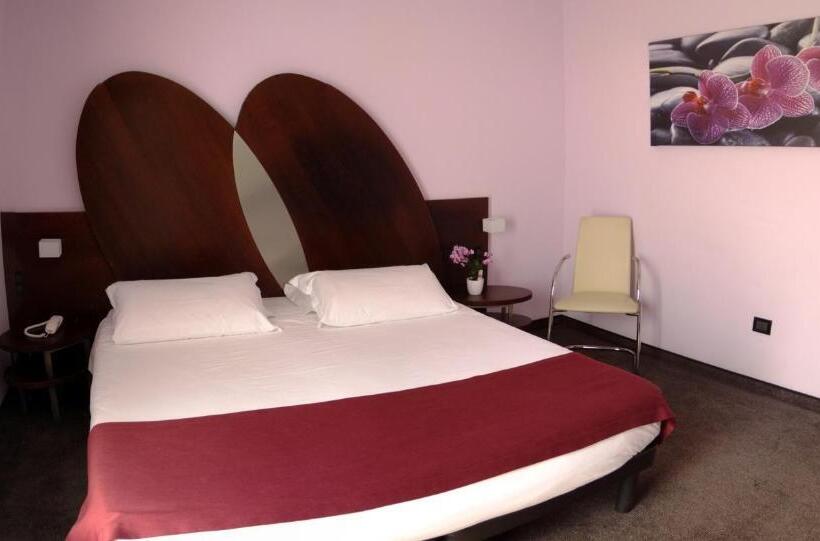 غرفة قياسية, Ambra