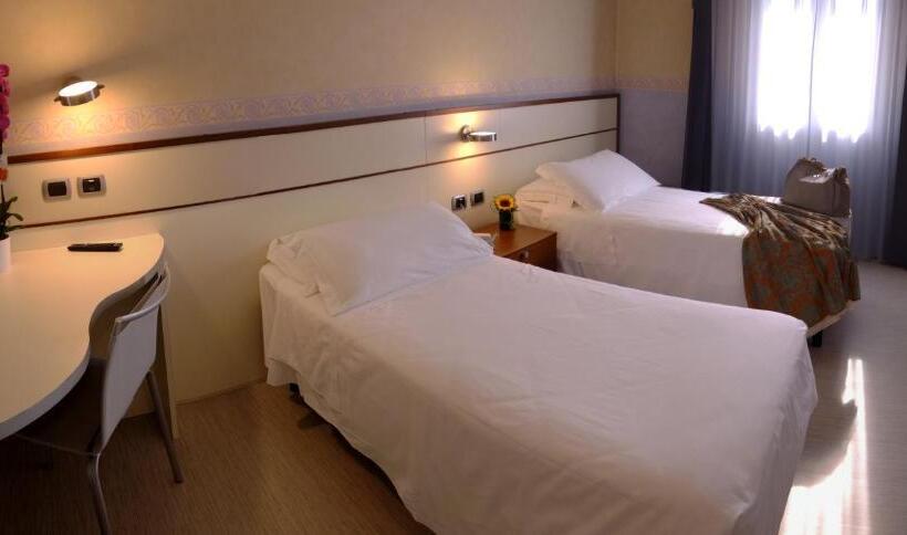 غرفة قياسية, Ambra