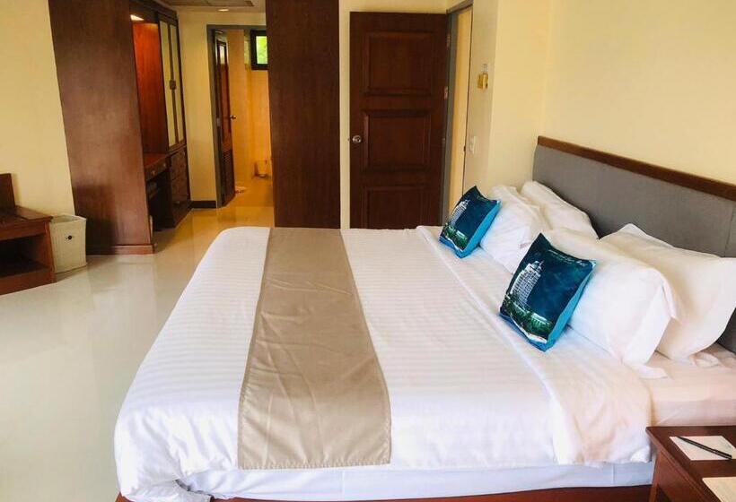 침실 2개 스위트, Andaman Beach Suites Hotel, Patong Phuket