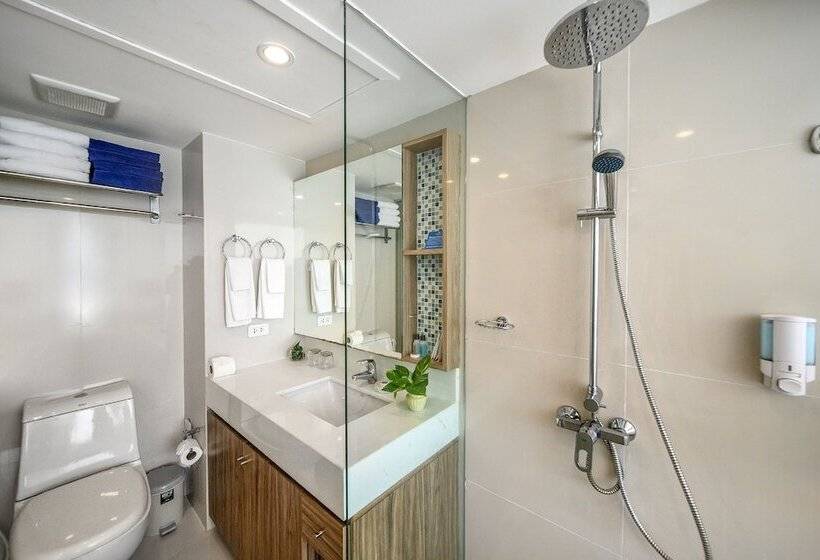 수피리어 룸 도시 전망, Andaman Beach Suites Hotel, Patong Phuket